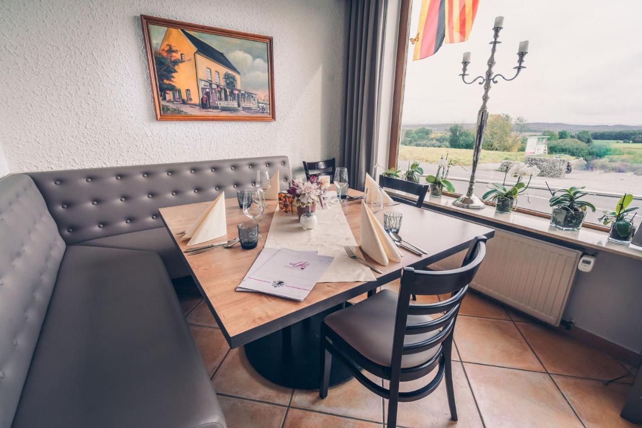 Hotel Kalenborner Hoehe Екстер'єр фото