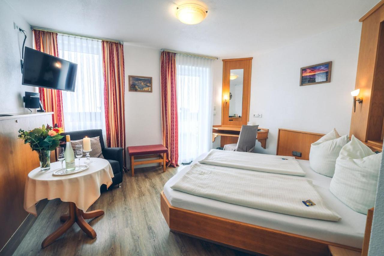 Hotel Kalenborner Hoehe Екстер'єр фото