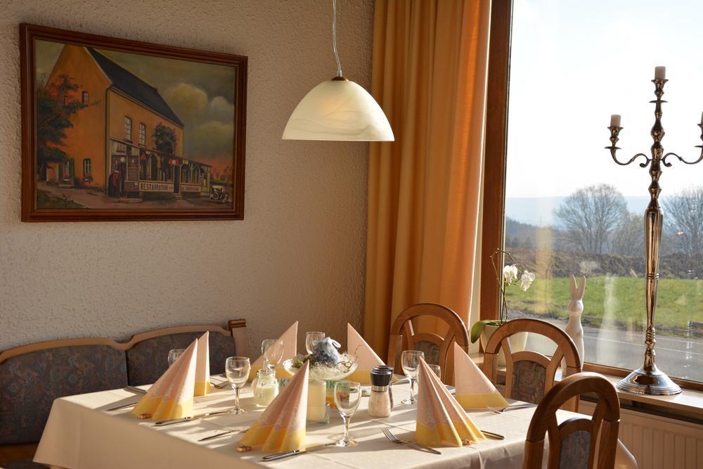 Hotel Kalenborner Hoehe Екстер'єр фото